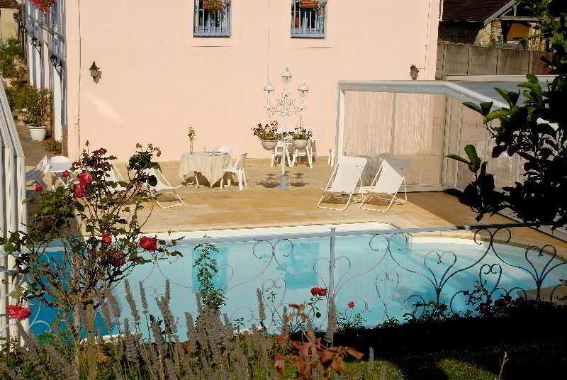 Logis Aux Maisons Exterior photo